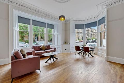 4 bedroom flat to rent, Kersland Street, Hillhead, Glasgow, G12