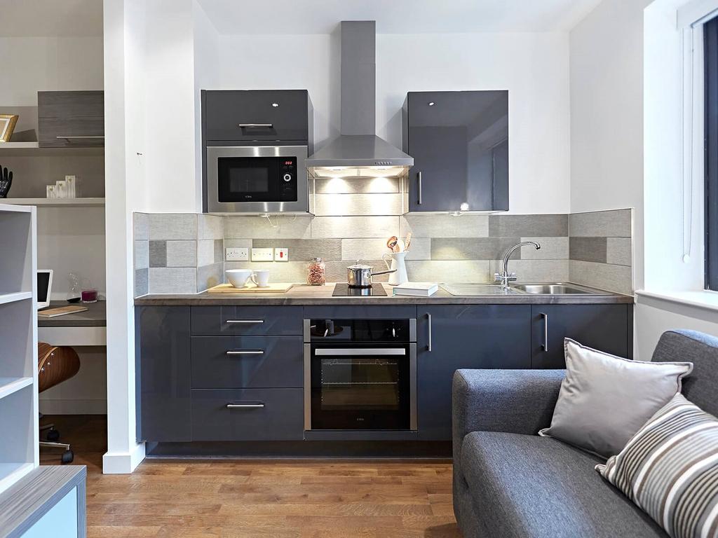 Apt 17, Havana Residence, Wade Lane LS2 - View 3