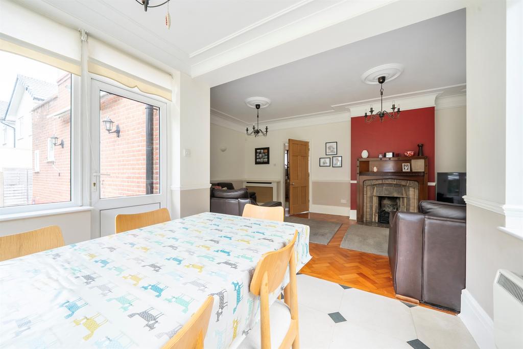 Dining room, fireplace