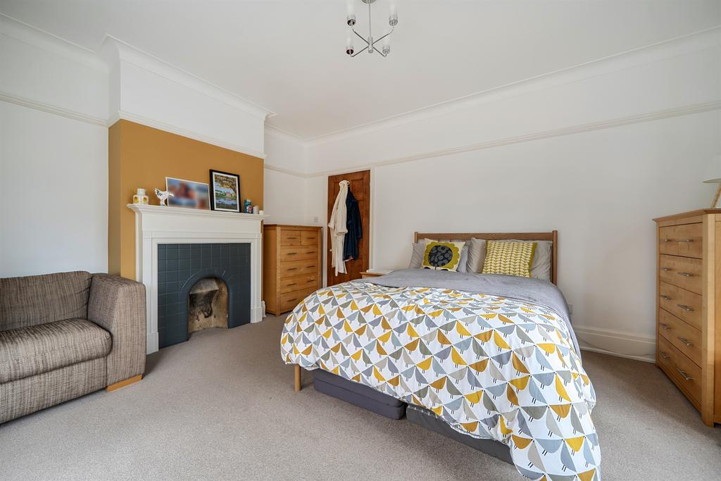 Bedroom, fireplace