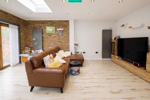 5 bedroom bungalow for sale, Blackfen Road, Sidcup, DA15