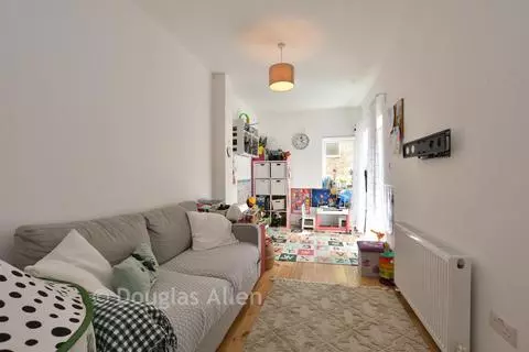 1 bedroom apartment for sale - View 4