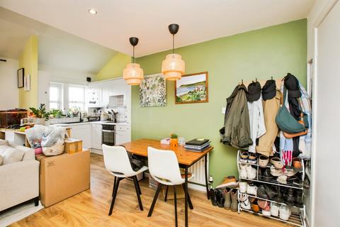 3 bedroom apartment for sale, Skircoat Moor Road, Halifax