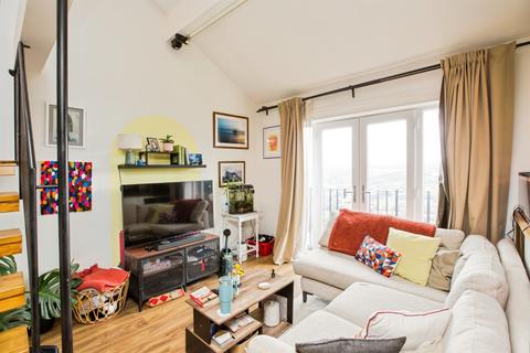 3 bedroom apartment for sale, Skircoat Moor Road, Halifax