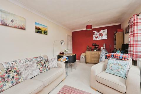 1 bedroom flat for sale, Thurling Plain, Norwich