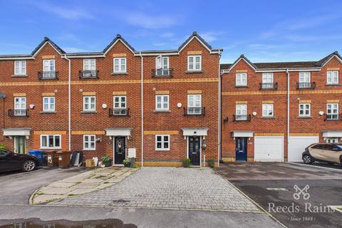 3 bedroom end of terrace house for sale, Dysart Street, Stockport SK2