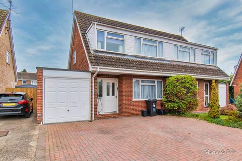 3 bedroom semi-detached house to rent, Springdale, Earley, Reading