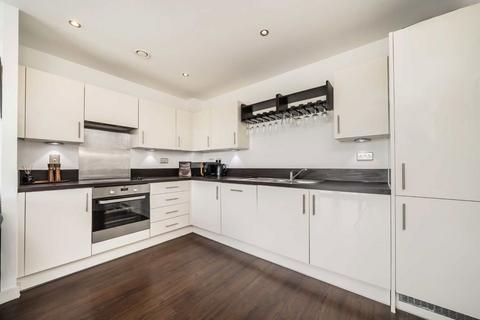 2 bedroom flat for sale, Yeoman Street, London SE8