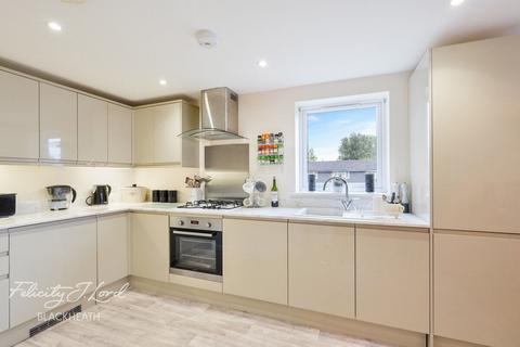 Ellis Close, Eltham