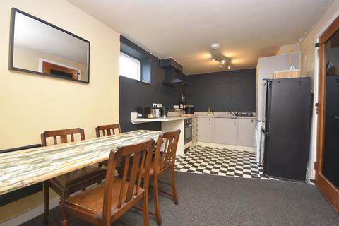 2 bedroom flat for sale, 50-51 Trinity Square, Margate