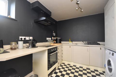 2 bedroom flat for sale, 50-51 Trinity Square, Margate