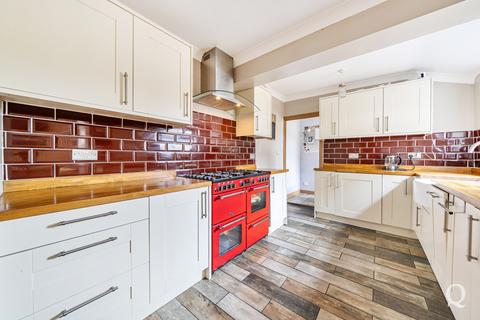 2 bedroom terraced house for sale, Canterbury Road, Sittingbourne, Kent, ME10