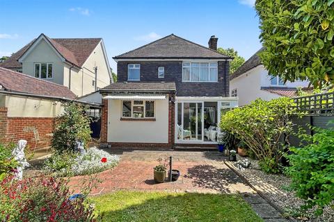 3 bedroom detached house for sale, Banister Park