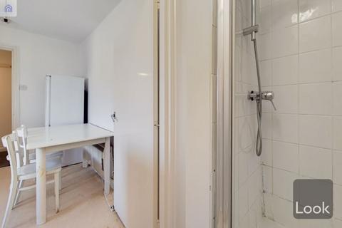 Studio to rent, Cannon Street Road, Whitechapel, E1 2LH