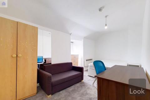 Studio to rent, Cannon Street Road, Whitechapel, E1 2LH