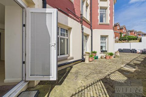 1 bedroom apartment for sale, De La Warr Parade, Bexhill-On-Sea
