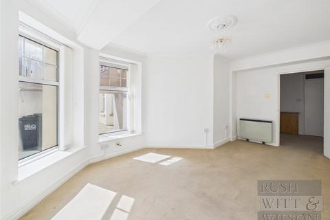 1 bedroom apartment for sale, De La Warr Parade, Bexhill-On-Sea