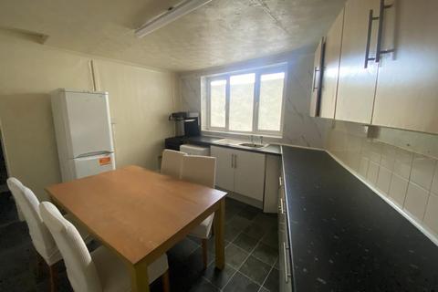 2 bedroom flat for sale, Windsor Road, Neath, Neath Port Talbot.