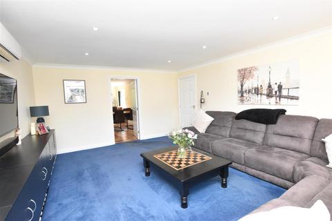 undefined, Penny Mews, Watham DN37