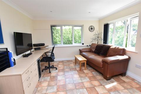 undefined, Penny Mews, Watham DN37