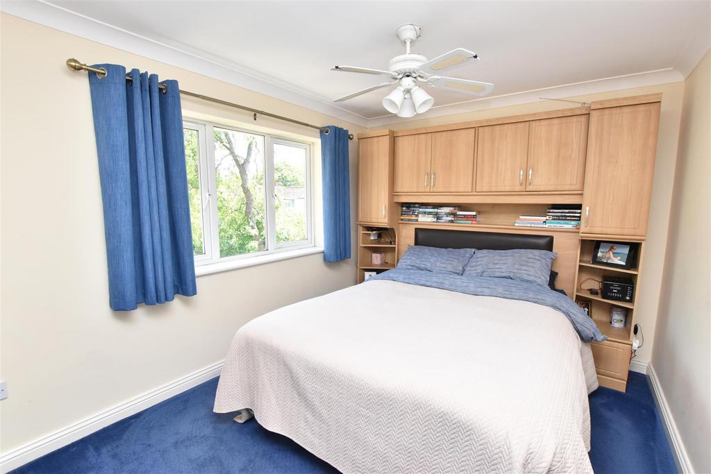 Bedroom 1 (rear)