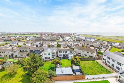 4 bedroom detached house for sale, Rest Bay Close, Porthcawl, Bridgend County Borough, CF36 3UN