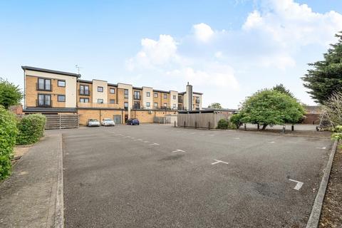 2 bedroom flat for sale, Audley House,  Buckingham Road,  Bicester,  Oxfordshire,  OX26