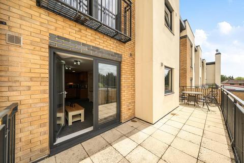 2 bedroom flat for sale, Audley House,  Buckingham Road,  Bicester,  Oxfordshire,  OX26