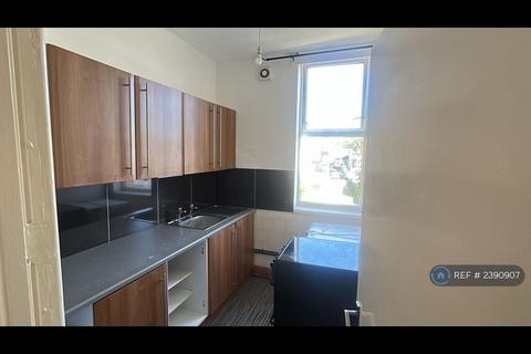 1 bedroom flat to rent, Penn Road, Wolverhampton, WV4