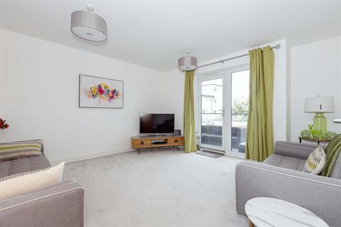 2 bedroom flat for sale, The Waterfront, Goring-By-Sea, Worthing