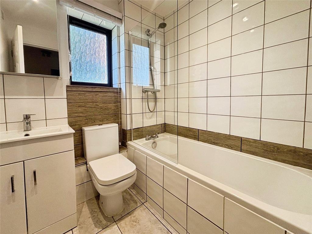 Apartment in Reading, Katesgrove, Coley - View 4