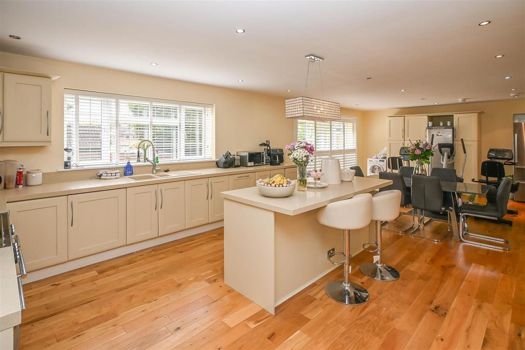 Kitchen, open plan living