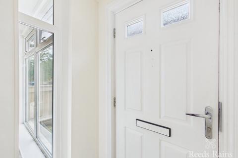 2 bedroom end of terrace house for sale, Leslie Avenue, Hull HU8