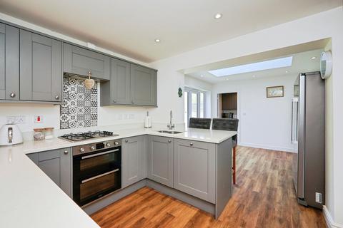 3 bedroom semi-detached house for sale, Brentwood, Ashford, TN23 5