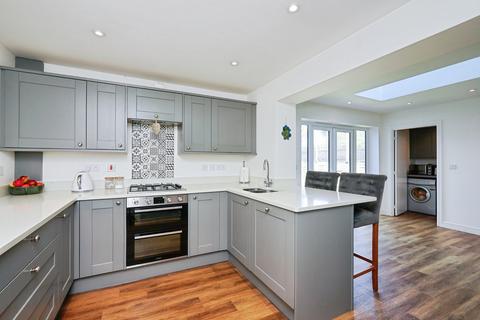3 bedroom semi-detached house for sale, Brentwood, Ashford, TN23 5