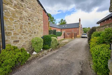 4 bedroom end of terrace house for sale, Wynnstay Hall Estate, Wrexham LL14
