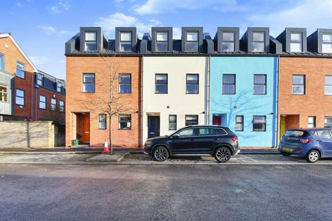 3 bedroom terraced house for sale, Severn Quay, Chepstow