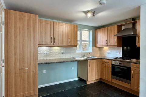 2 bedroom maisonette to rent, Massingham Park, TAUNTON, TA2