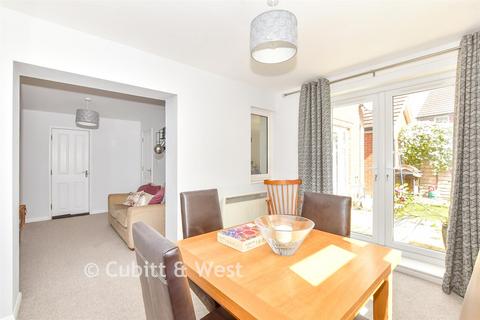 3 bedroom link detached house for sale, Whiteland Way, Waterlooville PO8