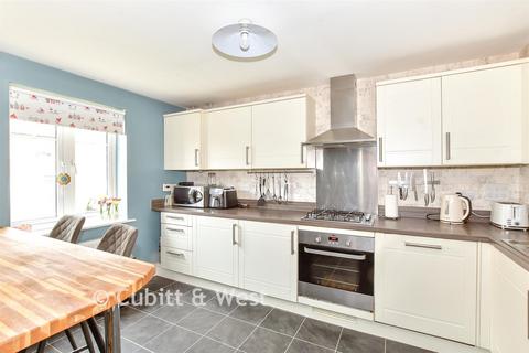 3 bedroom link detached house for sale, Whiteland Way, Waterlooville PO8