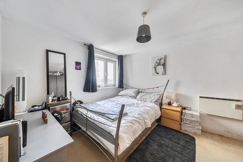 undefined, Singapore Road, Ealing, London, W13