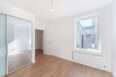 undefined, Broadway, London, Ealing, W13