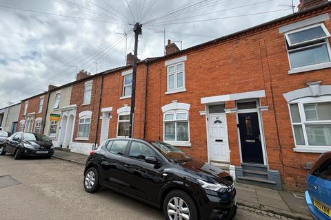 3 bedroom house share to rent, Moore Street, NORTHAMPTON