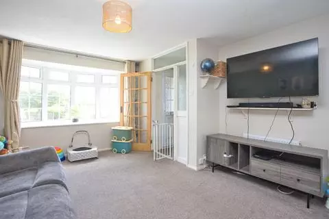 3 bedroom terraced house for sale - View 2