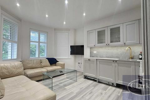 2 bedroom flat to rent, Methuen Close, Springbourne, Dorset