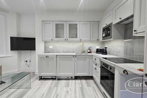 2 bedroom flat to rent, Methuen Close, Springbourne, Dorset