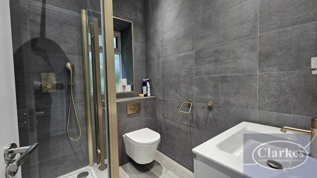 Apartment in Bournemouth, Springbourne - View 5
