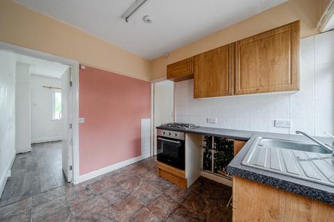 3 bedroom terraced house for sale, Parkside Road, Farsley, Pudsey, West Yorkshire, LS28
