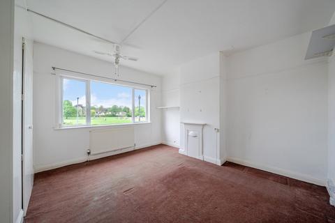 3 bedroom terraced house for sale, Parkside Road, Farsley, Pudsey, West Yorkshire, LS28