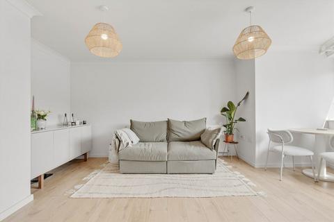 1 bedroom flat for sale, Muir Road, London E5